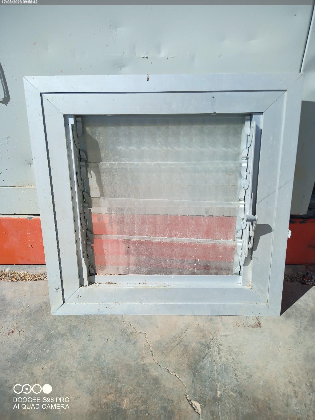 Ventana pequeña